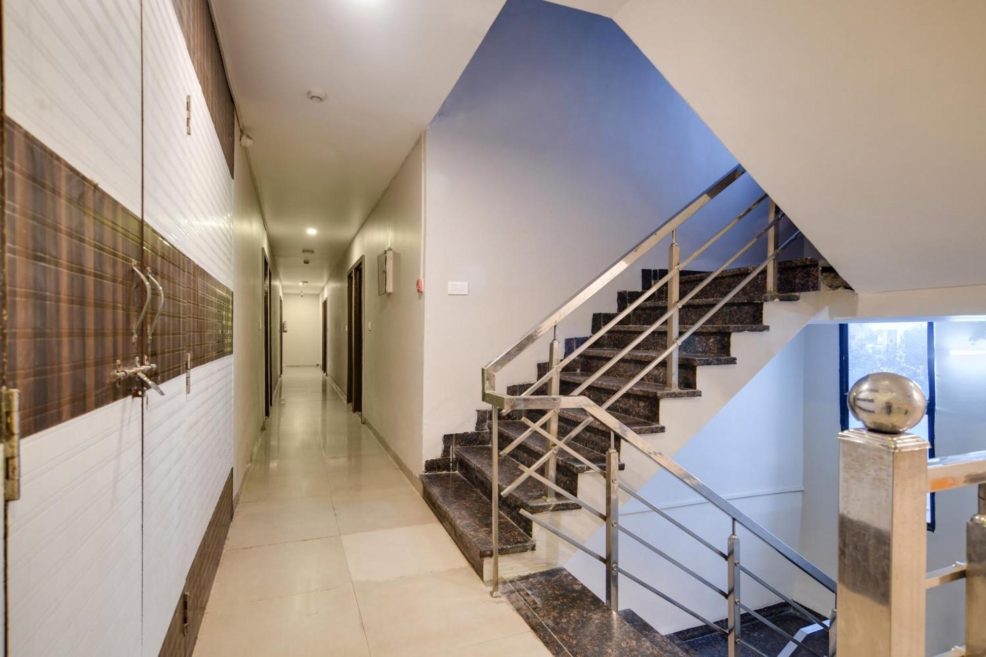 Townhouse Prime Stay Ιντόρ Εξωτερικό φωτογραφία