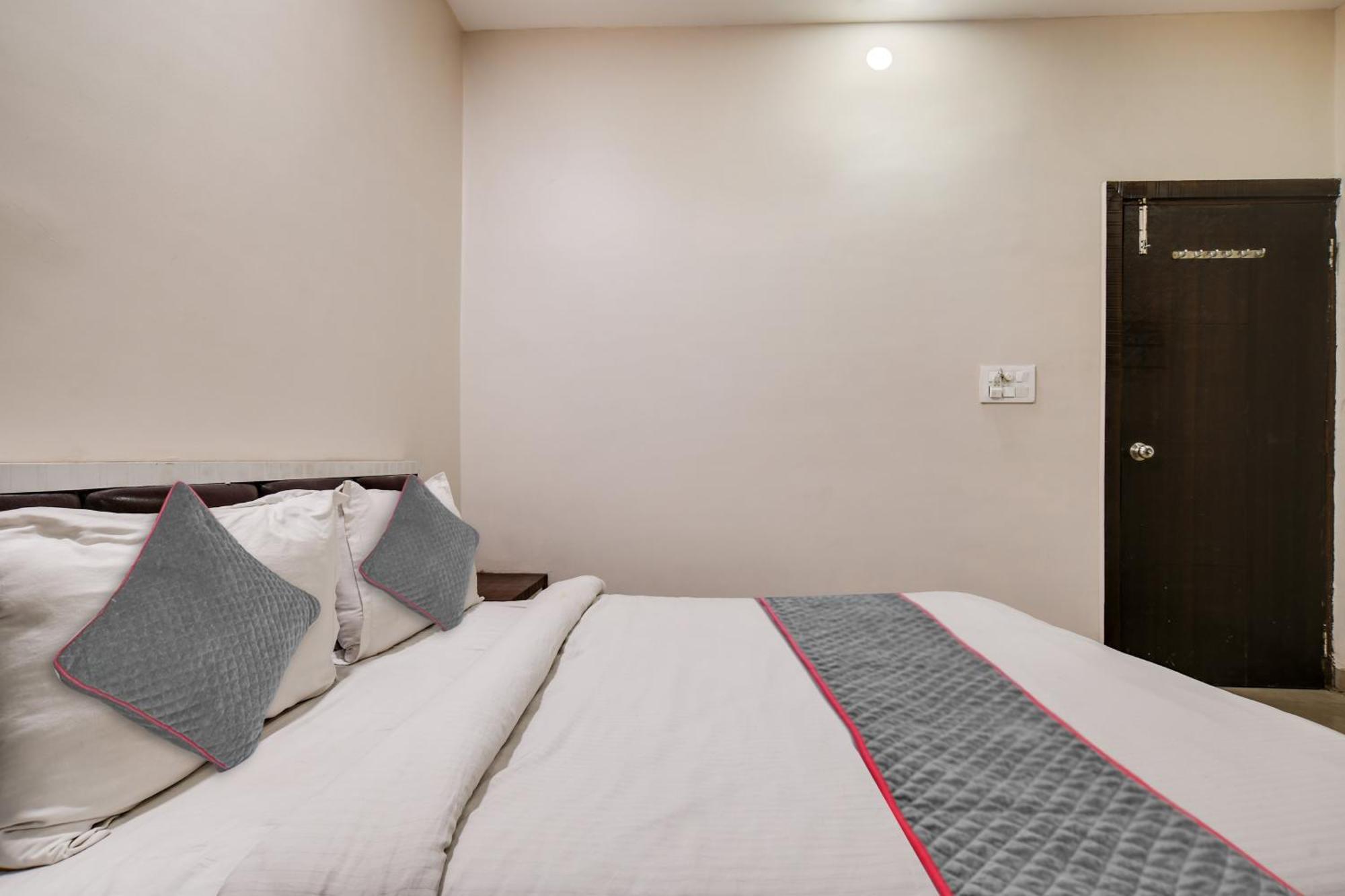 Townhouse Prime Stay Ιντόρ Εξωτερικό φωτογραφία