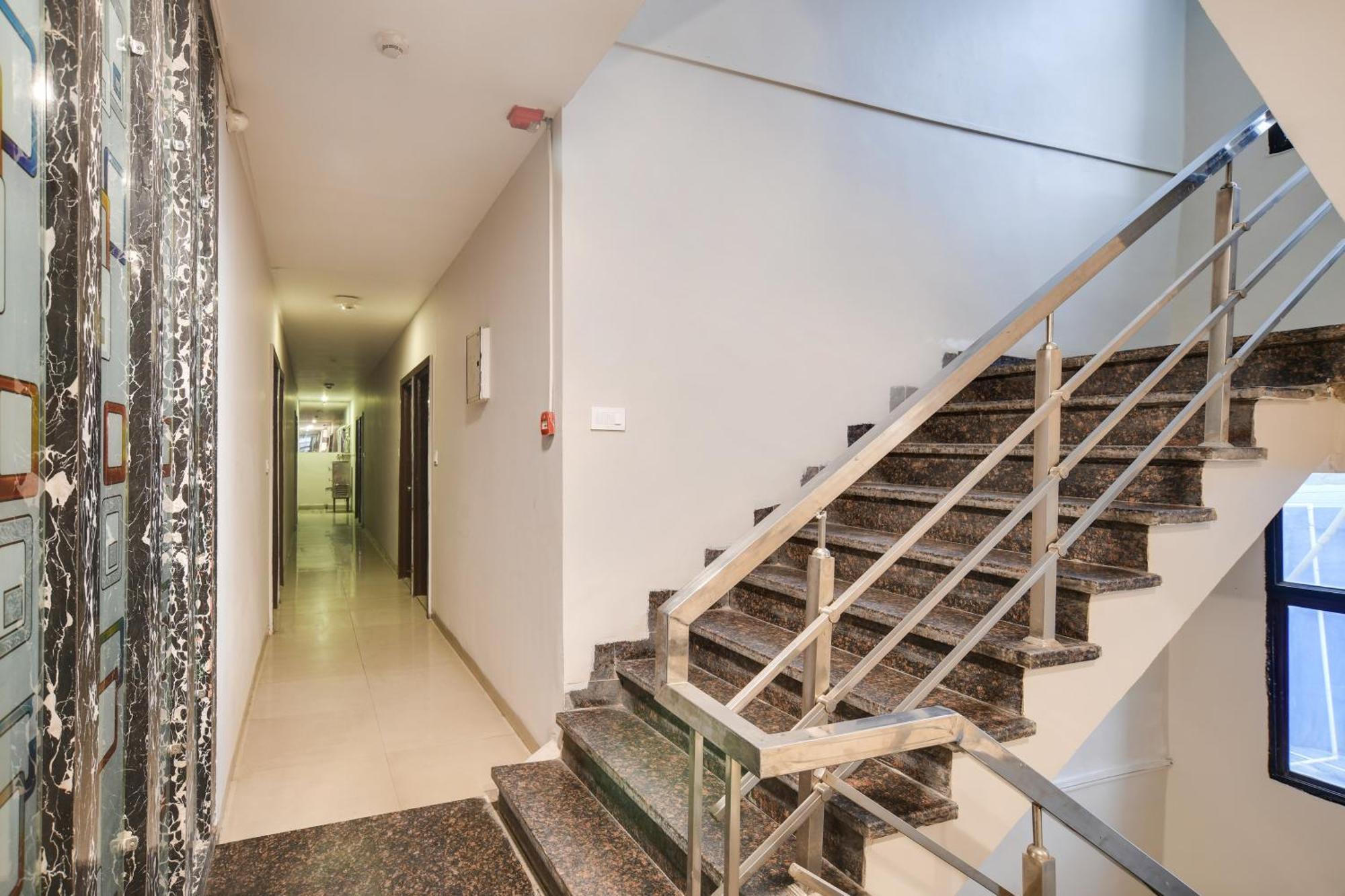 Townhouse Prime Stay Ιντόρ Εξωτερικό φωτογραφία
