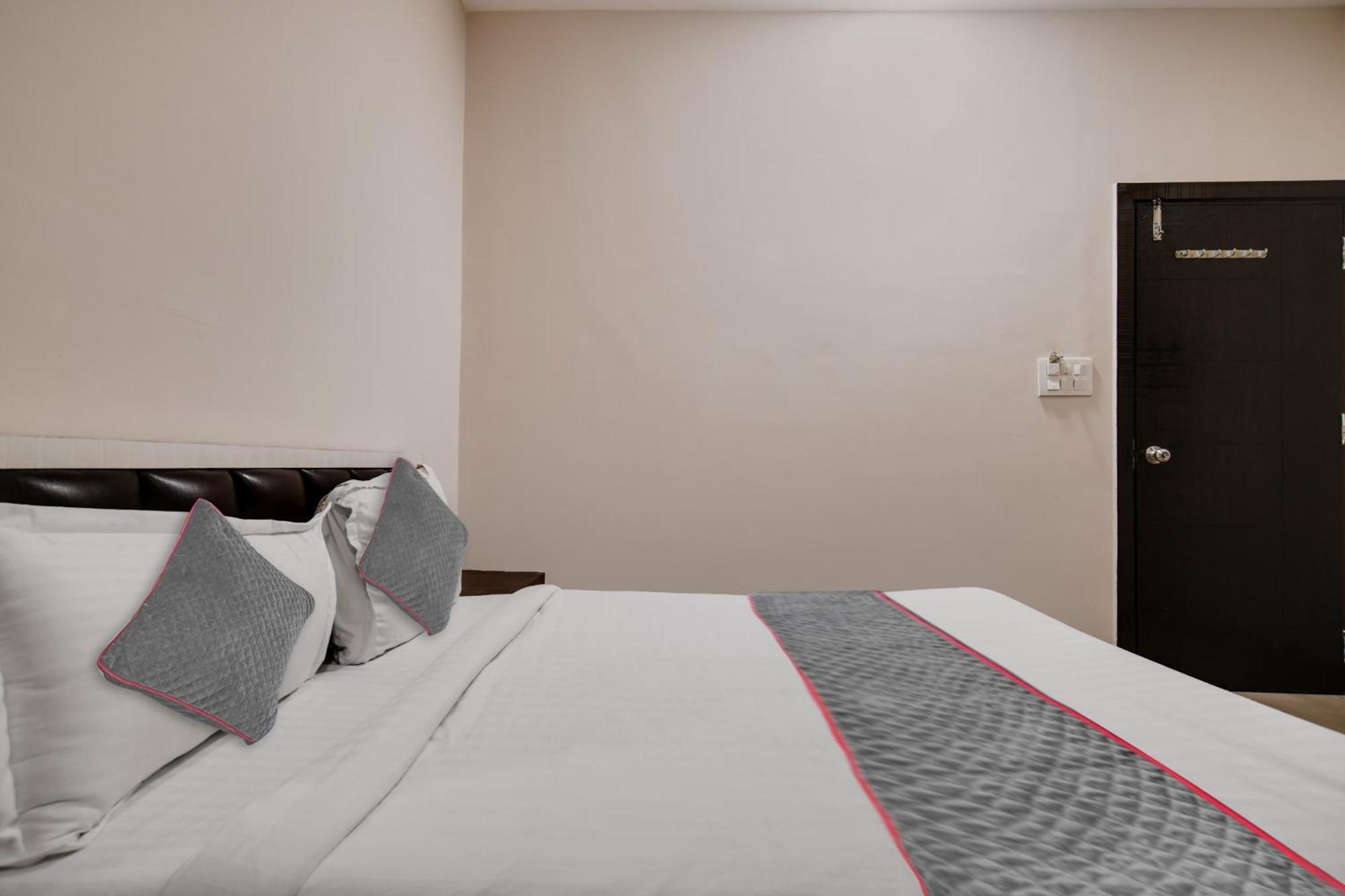 Townhouse Prime Stay Ιντόρ Εξωτερικό φωτογραφία